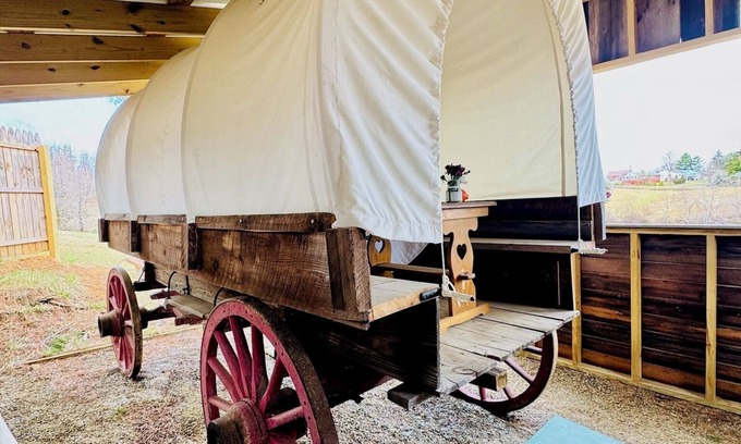 Floyd House | Connie - Green Acres Resort