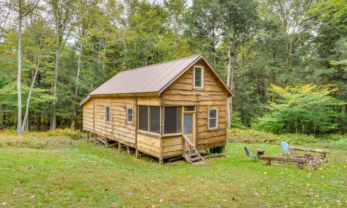 Bernhards Bay House | Constantia Cabin Escape More Than 2 Mi to Lake Oneida