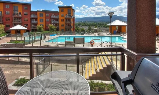 South Pandosy Condo | CONTACT HOST BEFORE REQUESTING TO BOOK - SEE DESCRIPTION BELOW