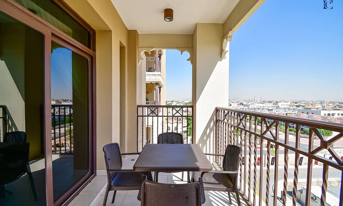 Umm Suqeim 3 Apartment | Contemporary 2BR Gem in Madinat Jumeirah - RAH