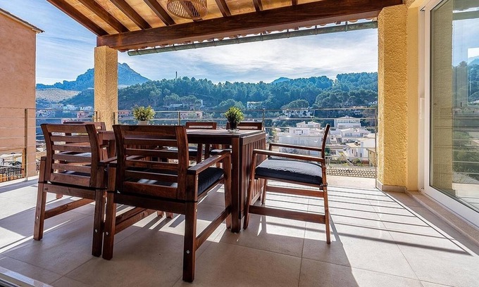 Cala San Vicente Apartment | Contemporary Apartment in the Centre of Cala San Vicente, A/C, Stunning Views, 200 m to Beaches!
