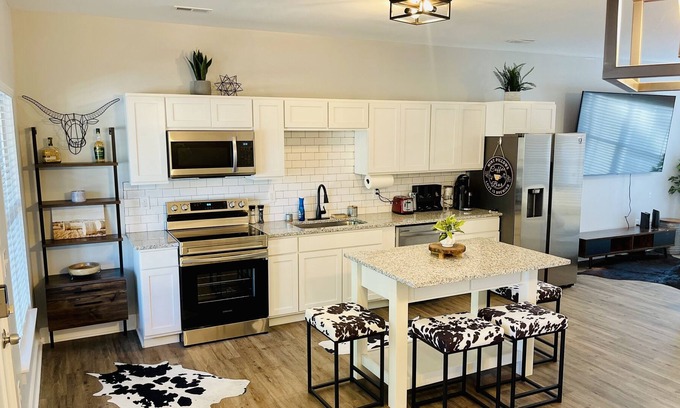New Albany House | Contemporary Sothern Charm @The Row