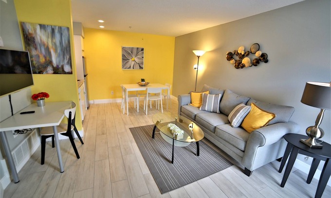 Florida Central Atlantic Coast Villa | Contemporary Villa next to Disney