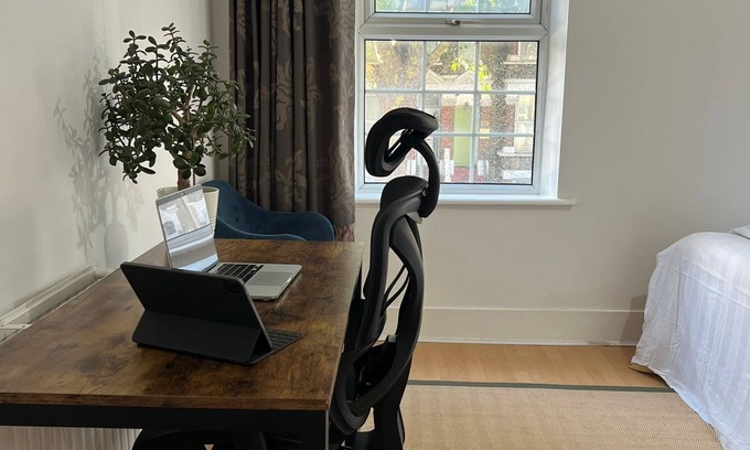Newham House | 🛠️ Contractor, Professional and Family Accommodation ✅ Short or long stays