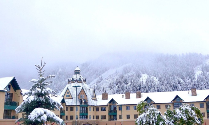 Avon Condo | Convenient Avon Town Center Condo, Walking, Restaurants, Base of Beaver Creek