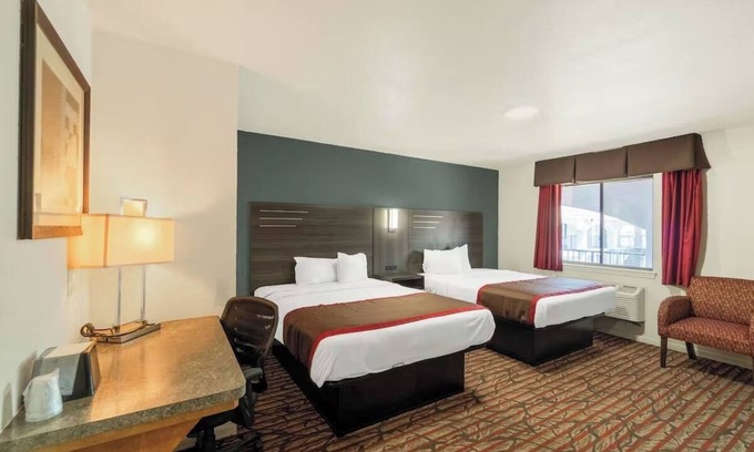 Killeen Hotel | Convenient Location Near Dining, Shopping & Entertainment for Your Killeen Stay