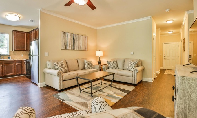 Smyrna Apartment | Convenient to Downtown Atlanta & SunTrust Park - Pet Friendly!