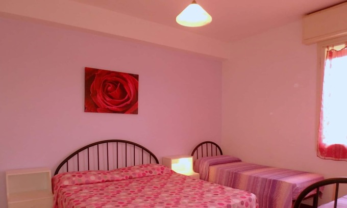 Lido di Pomposa Apartment | Convenient to the beach! Air-conditioned apartment in the center of Lido di Pomposa