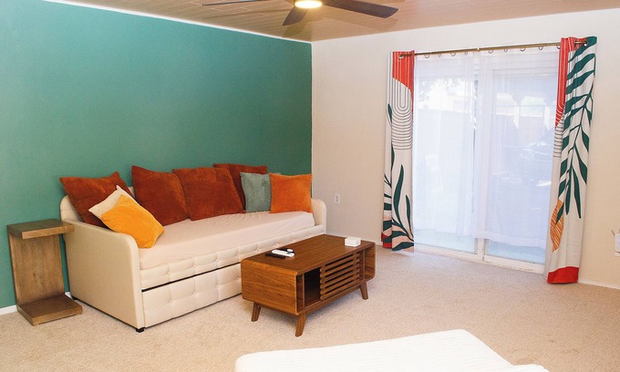 Santa Fe House | Convenient to the Plaza and Railyard in a quiet neighborhood. Pet Friendly!
