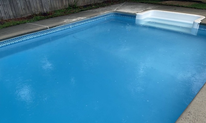 Warner Robins House | Conveniently located 2 miles from Robins Air Force Base.