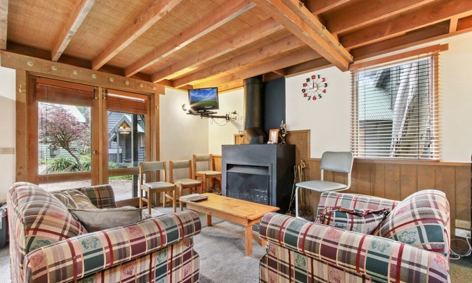 Dinner Plain Ski Chalet | Coolong - Dinner Plain