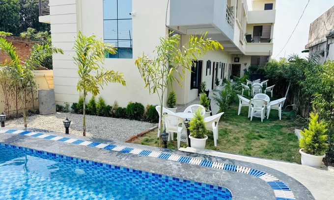 Bail Parao Hotel | Corbett Hideaway Dada 'S