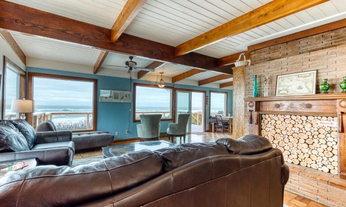 Seal Rock House | Cormorant's Crest