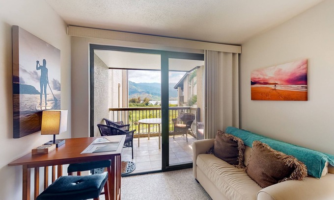 Princeville Condo | Corner studio with mountain/bay views, lanai, AC, 2 pools & 8 tennis courts