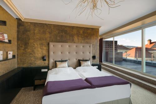 Pecs Hotel | Corso Hotel Pécs