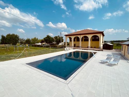 Cento House | Corte Galvana