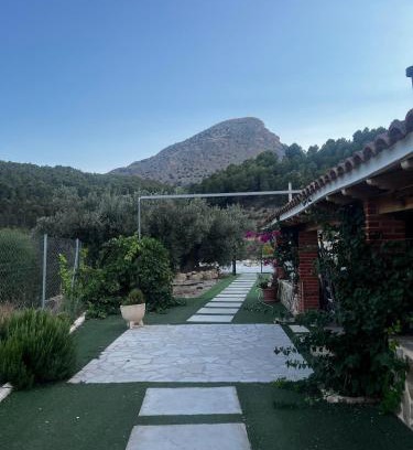 Velez-Blanco Ski Chalet | Cortijo Algüit