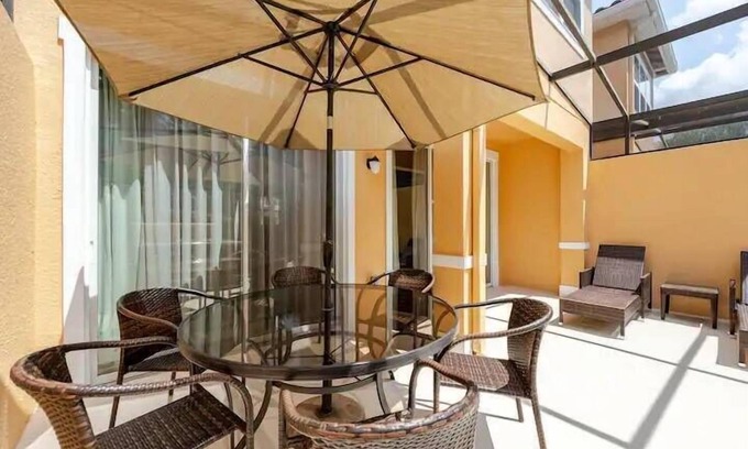 Kissimmee House | Corvette Getaway - 2 beds - jacuzzi - Forest view