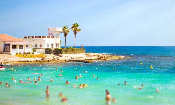 Torrevieja Apartment | CostaAzul loft, Seaviews frente al mar, Playa los locos