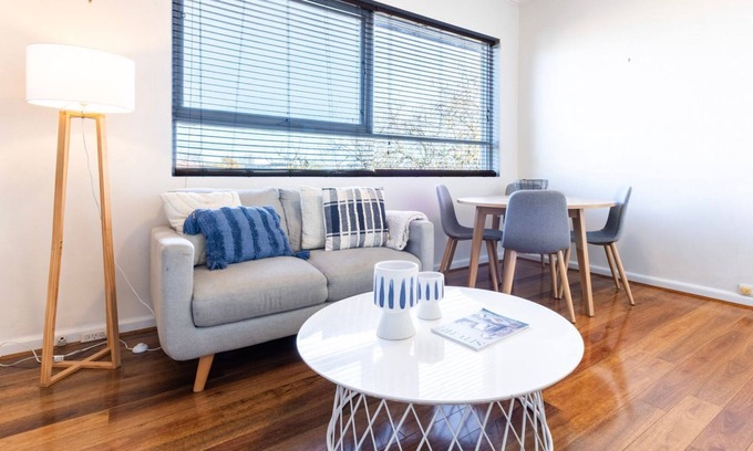 Elwood Apartment | Cosy 1BR Apartment in heart of Elwood