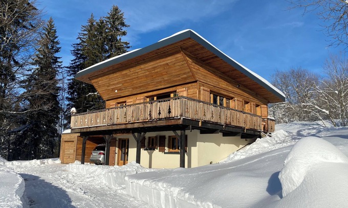 Premanon Ski Chalet | Cosy and comfortable 4-star chalet in a peaceful natural setting