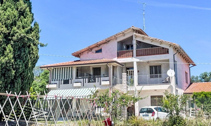 Torino di Sangro Apartment | Cosy apartment for 6 guests with A/C, TV, patio and panoramic view