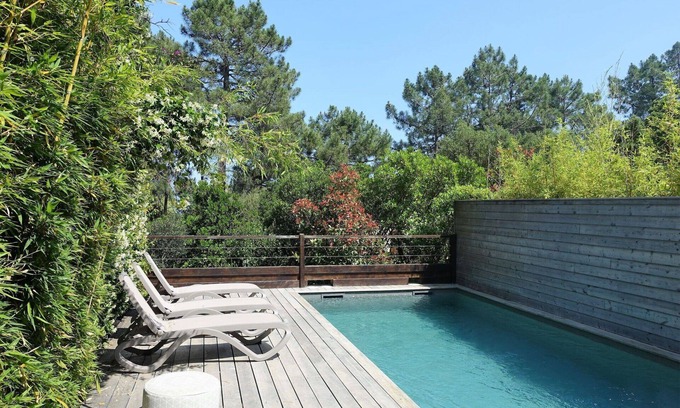 Sari-Solenzara Apartment | Cosy apartment for 4 guests with private pool, A/C, WIFI, TV, terrace and pets allowed