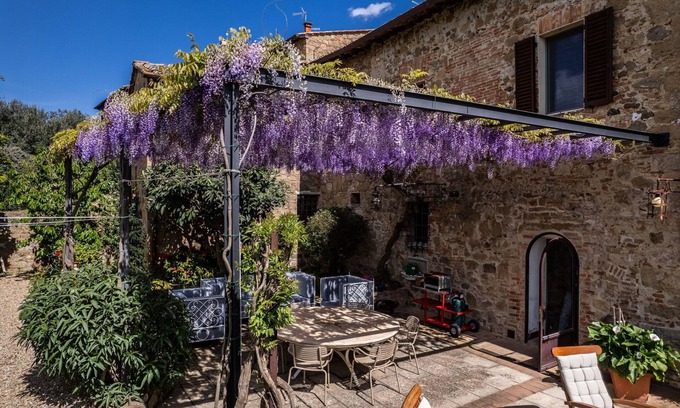 Monticchiello Apartment | Cosy apartment for 4 guests with A/C, WIFI and TV, close to Montepulciano
