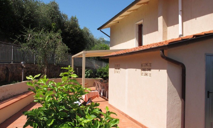 Santa Lucia Apartment | Cosy apartment for 10 people with WIFI, TV and terrace