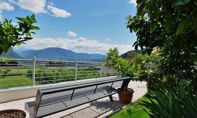 Andriano Apartment | Cosy apartment for 2 guests with WIFI, pool, TV and patio
