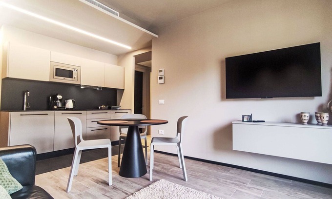 Arco Apartment | Cosy apartment for 3 people with WIFI, A/C, TV and patio