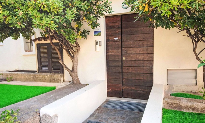Baja Sardinia Apartment | Cosy apartment for 4 people with A/C, WIFI, TV and parking