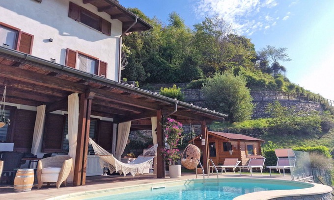 Ardenno Apartment | Cosy apartment for 5 guests with WIFI, pool, TV and terrace