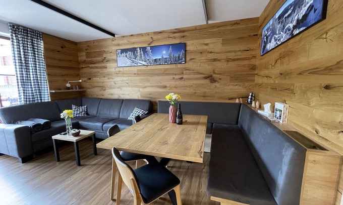 Spindleruv Mlyn Apartment | Cosy apartment for 7 people with WIFI, TV, balcony, panoramic view and parking
