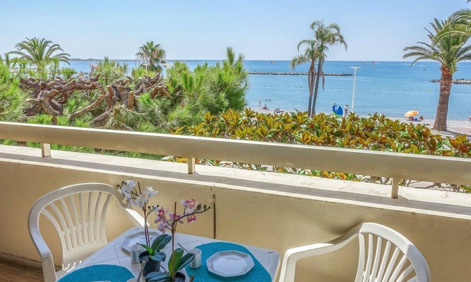 Nice Apartment | Cosy apartment for 4 guests with WIFI, TV, terrace and pets allowed
