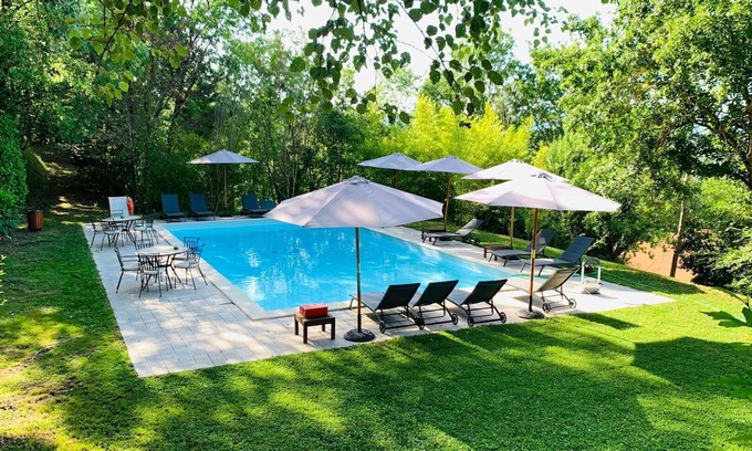 Umbertide Villa | Cosy apartment in villa for 6 guests with A/C, WIFI, pool, TV and patio