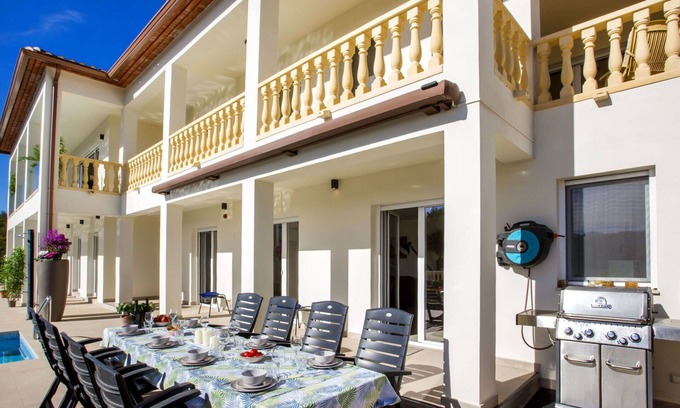 Alcalali Villa | Cosy apartment in villa with A/C, WIFI, private pool, TV, patio, pets allowed and panoramic view