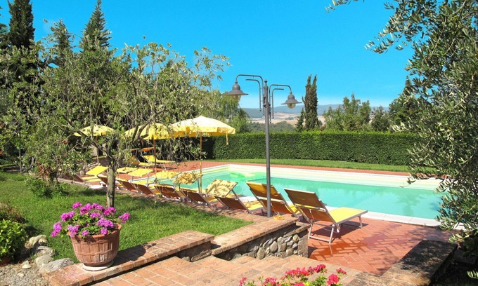 Lajatico Villa | Cosy apartment in villa for 2 people with WIFI, pool, TV and patio