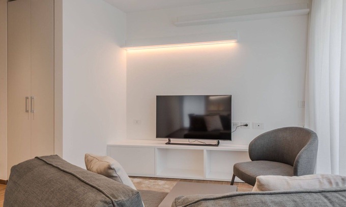 Pinzolo Villa | Cosy apartment in villa for 6 guests with WIFI, TV and balcony