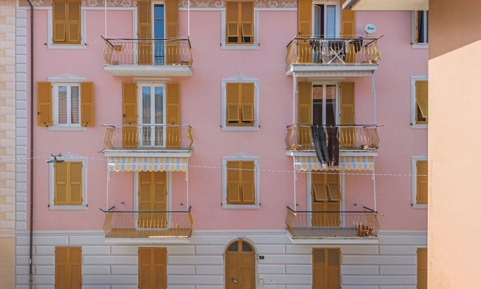 Riva Trigoso Apartment | Cosy apartment for 4 guests with WIFI, TV and balcony
