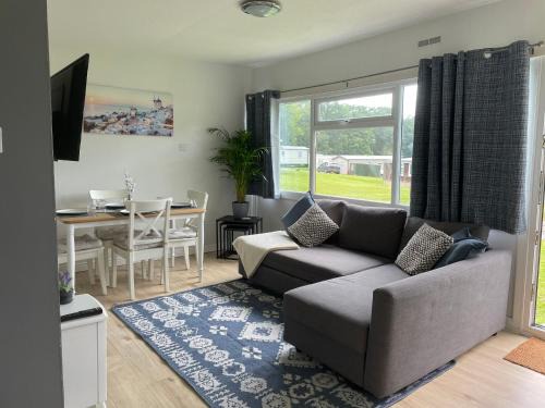 Bucks Cross Apartment | Cosy Cabin - Bideford Bay Holiday Park