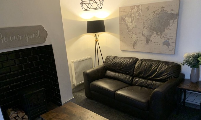 Middlesbrough Apartment | Cosy Cottage in Redcar