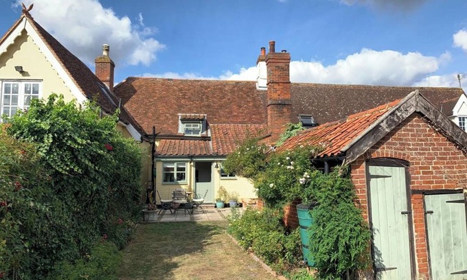 Woodbridge Cottage | Cosy cottage in Letheringham, near Easton, Woodbridge and Aldeburgh