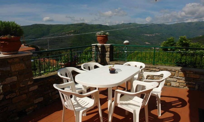 Torria Apartment | Cosy flat in old olive mill in Imperia, Torria, garden, terrace, beautiful hiking trails