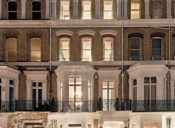 Campden Apartment | Cosy High-ceiling Victorian flat with balcony - 2mins to Hyde Park, Kensington Palace, NottingHill, High Street Kensington,2BR 2Baths