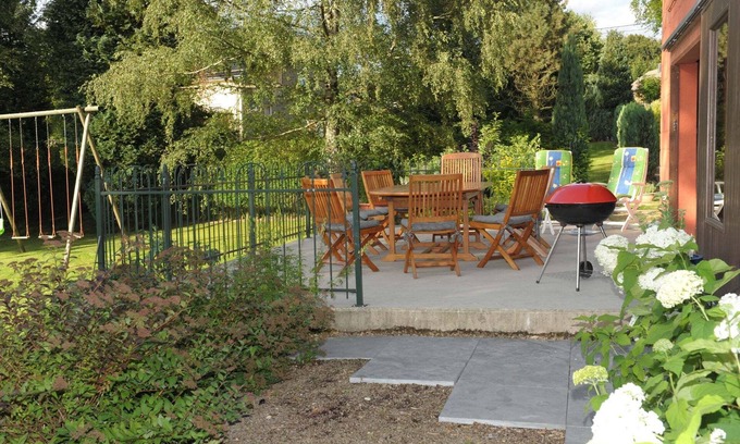 Nidrum House | Cosy Holiday Home with Sauna, Terrace, Garden, BBQ
