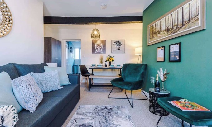 Chester Cottage | Cosy house, amazing location, perfect for couples!