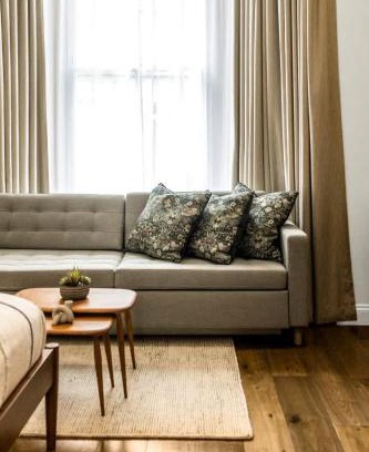 Campden Apartment | Cosy Kensington Studio