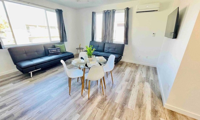 Reno Condo | Cosy Midtown 1 bedroom number 1/pet ok/sleeps 5