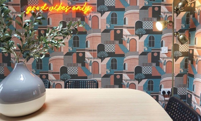 Belfast City Centre Apartment | Cosy & Modern Family Style House